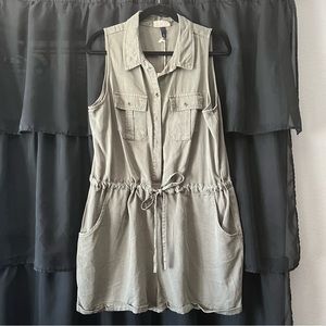 NWT button up romper